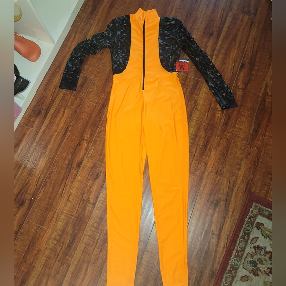 Orange jumpsuit 🕴️stretch fabric for Halloween - Picture 5 of 5